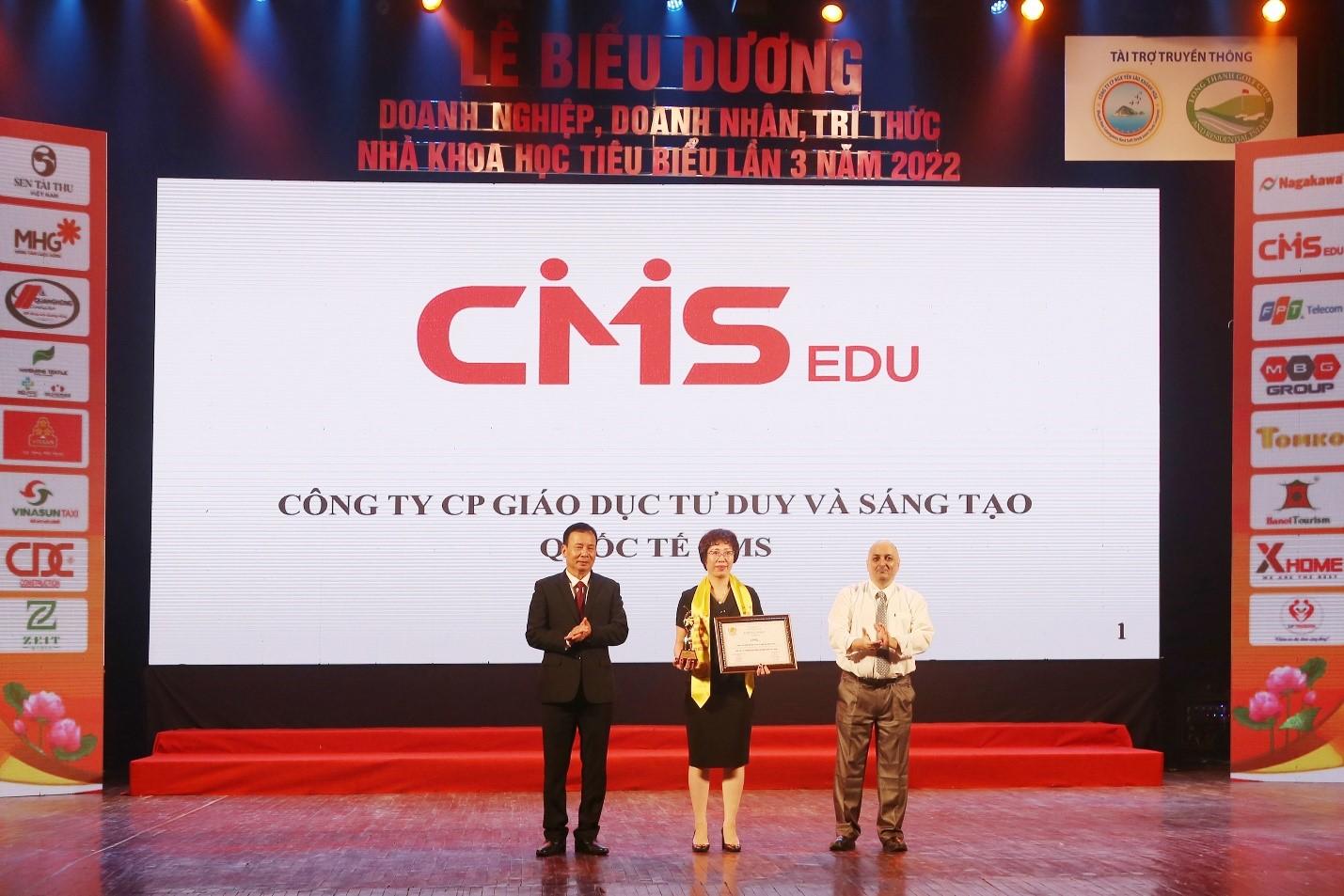 CMS Edu vinh dự giành chứng nhận TOP 10 Thương Hiệu Được Tin Dùng Nhất Việt Nam 2022
