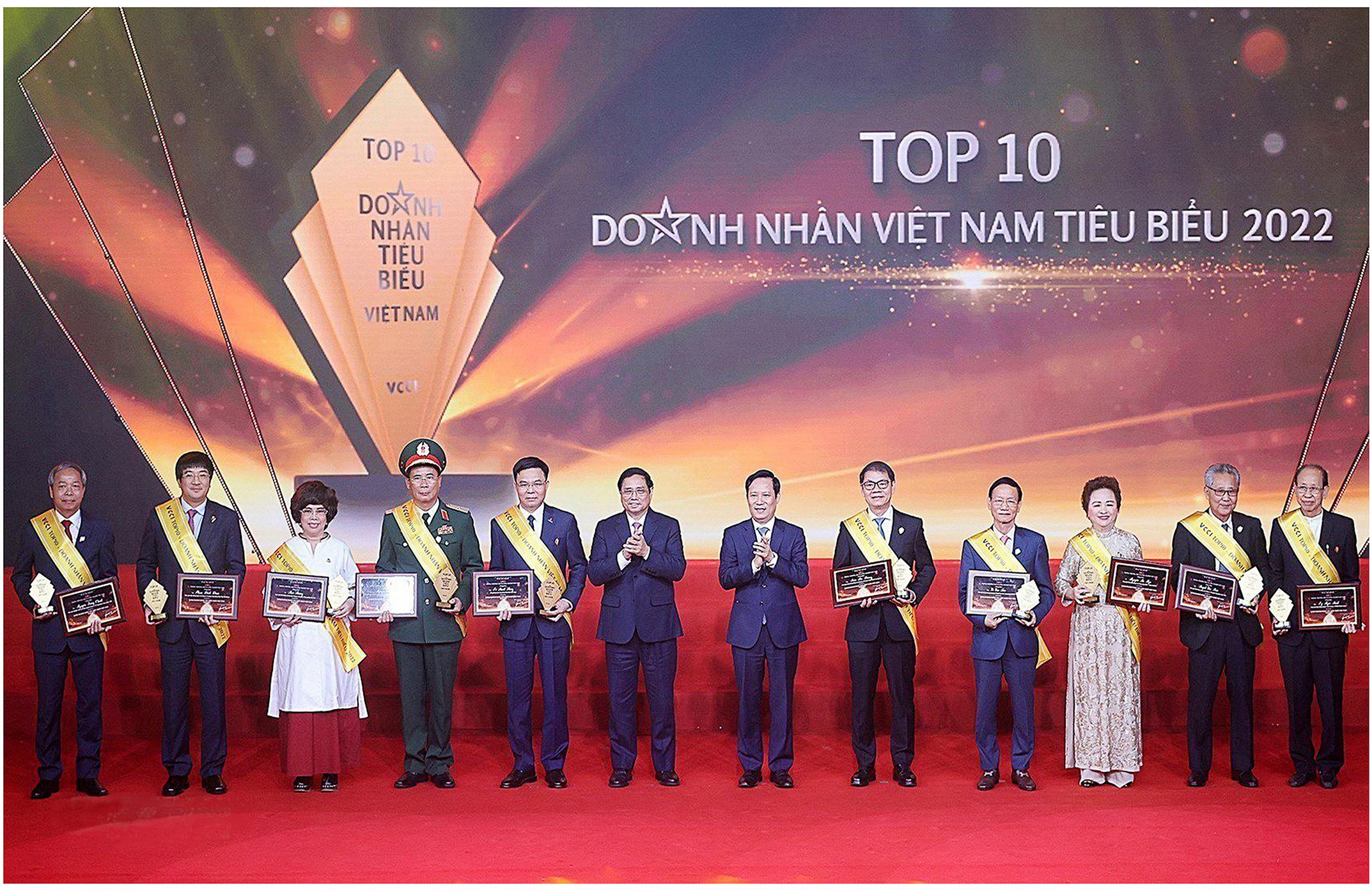 Top 10 Doanh nhân Việt Nam tiêu biểu năm 2022